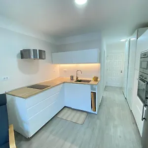 https://estudio-en-los-cristianos-ubicacion-ideal.tenerifehoteles.net