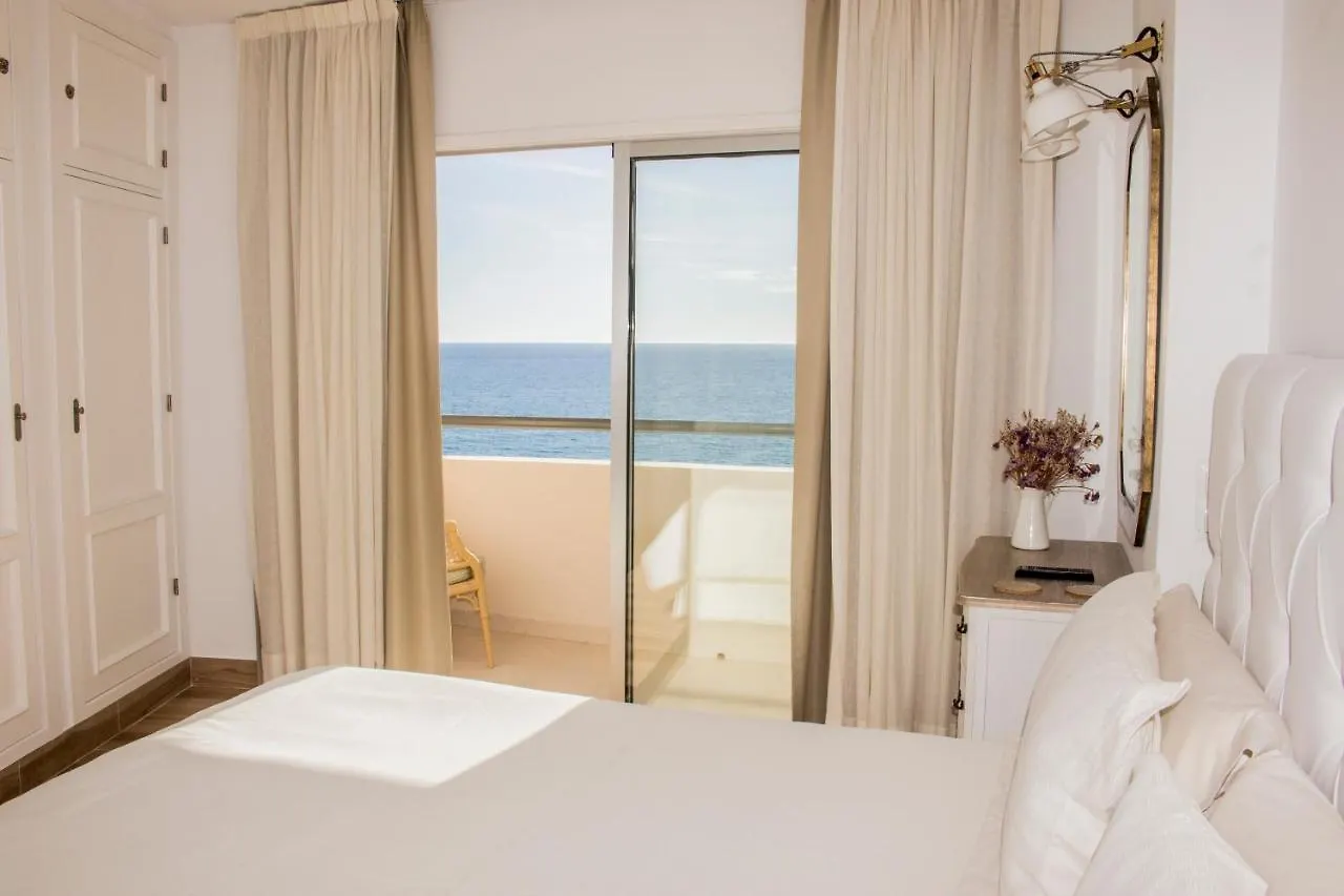 Beachfront Apartment In Fuengirola With Sea Views