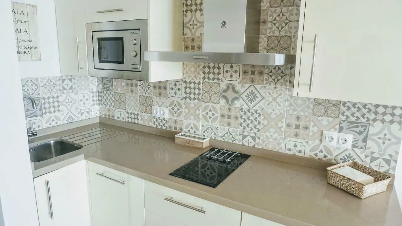 Beachfront Apartment In Fuengirola With Sea Views İspanya